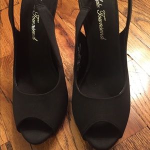 NWT: Lulu Townsend shoes